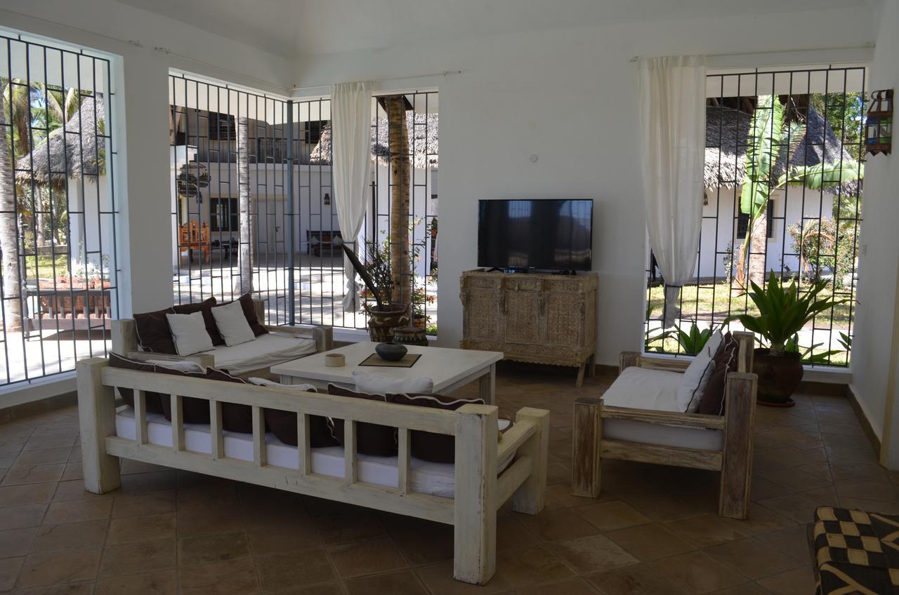 Villa Cesy Boutique Hotel Малинди Екстериор снимка
